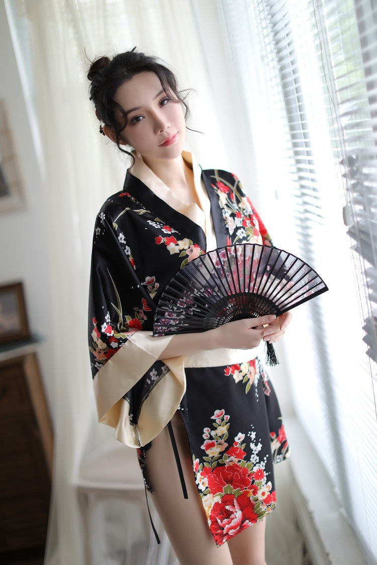 Sexy Kimono Cosplay