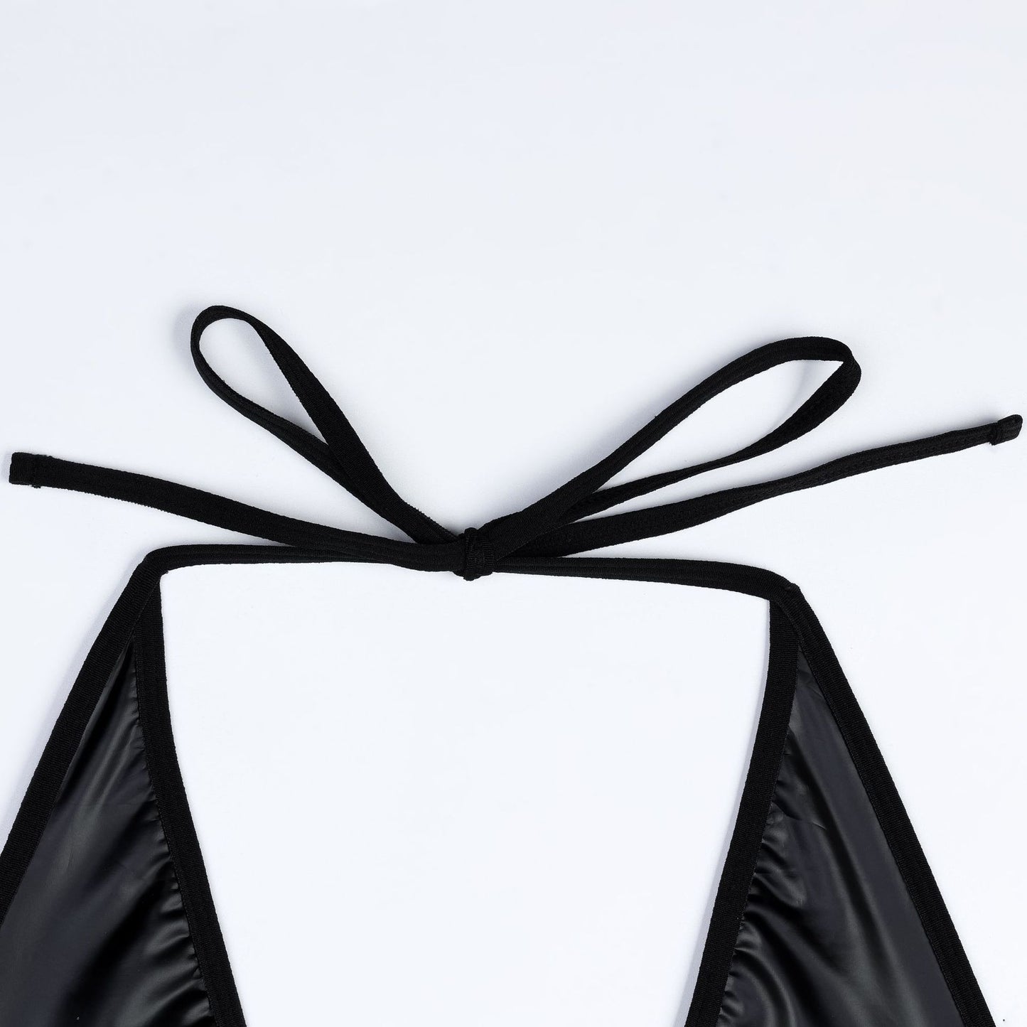 Domme Attire
