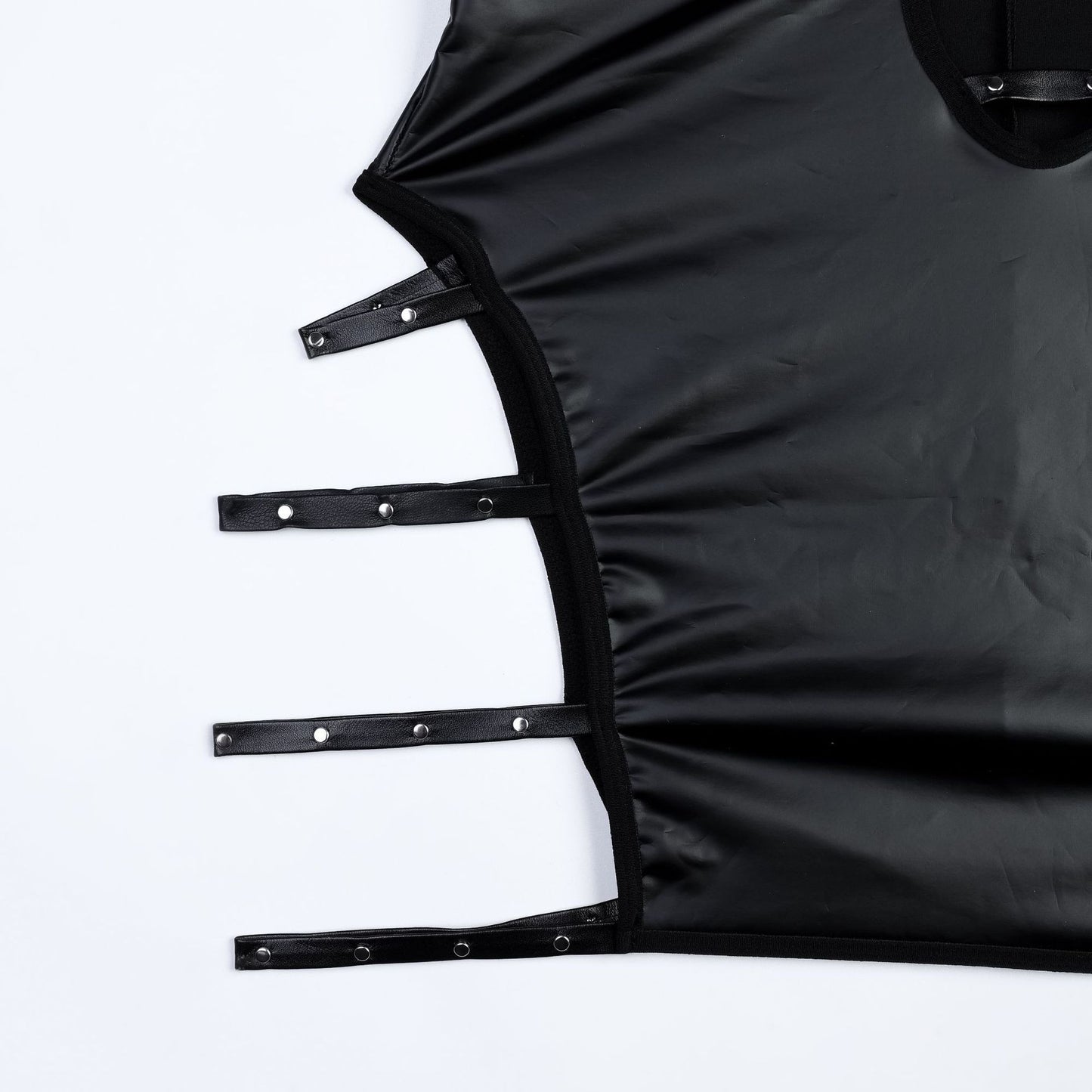 Domme Attire